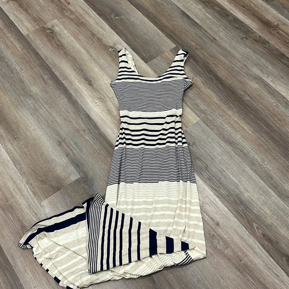 Gilli brand Mitchel knit maxi dress